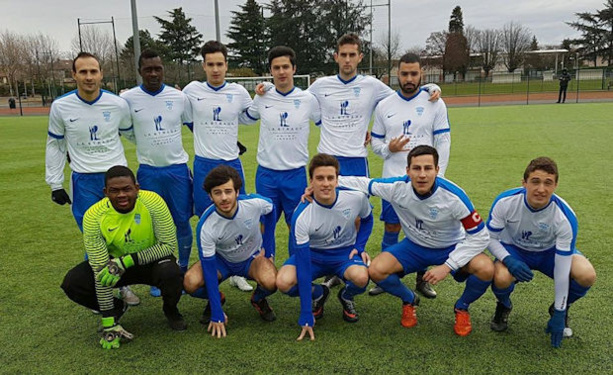 Quand Alfonso Guerra (accroupi, à gauche) s'offre un but avec l'équipe C du FC Limonest-Saint-Ddier