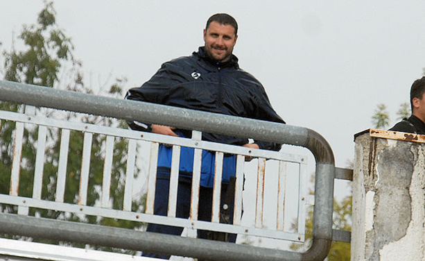 Quelque qu'aurait été le résultat du match de coupe de France AS Villefontaine - Hauts-Lyonnais, Fred Marcon serait resté invaincu puisque... suspendu !