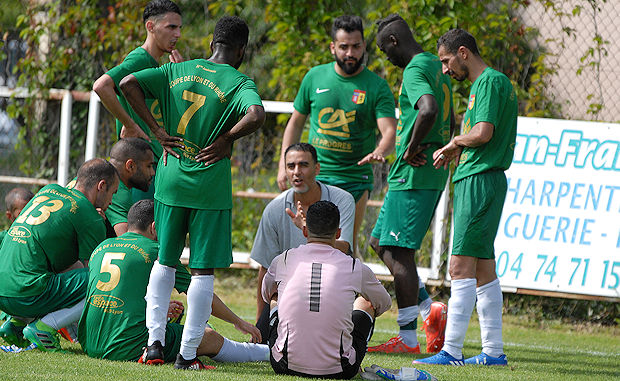 Fin de la très belle série pour Belgacem Senoussi et ses joueurs