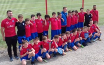 Les ECHOS des CLUBS - Les U12 du FC VILLEFRANCHE saluent leur coach